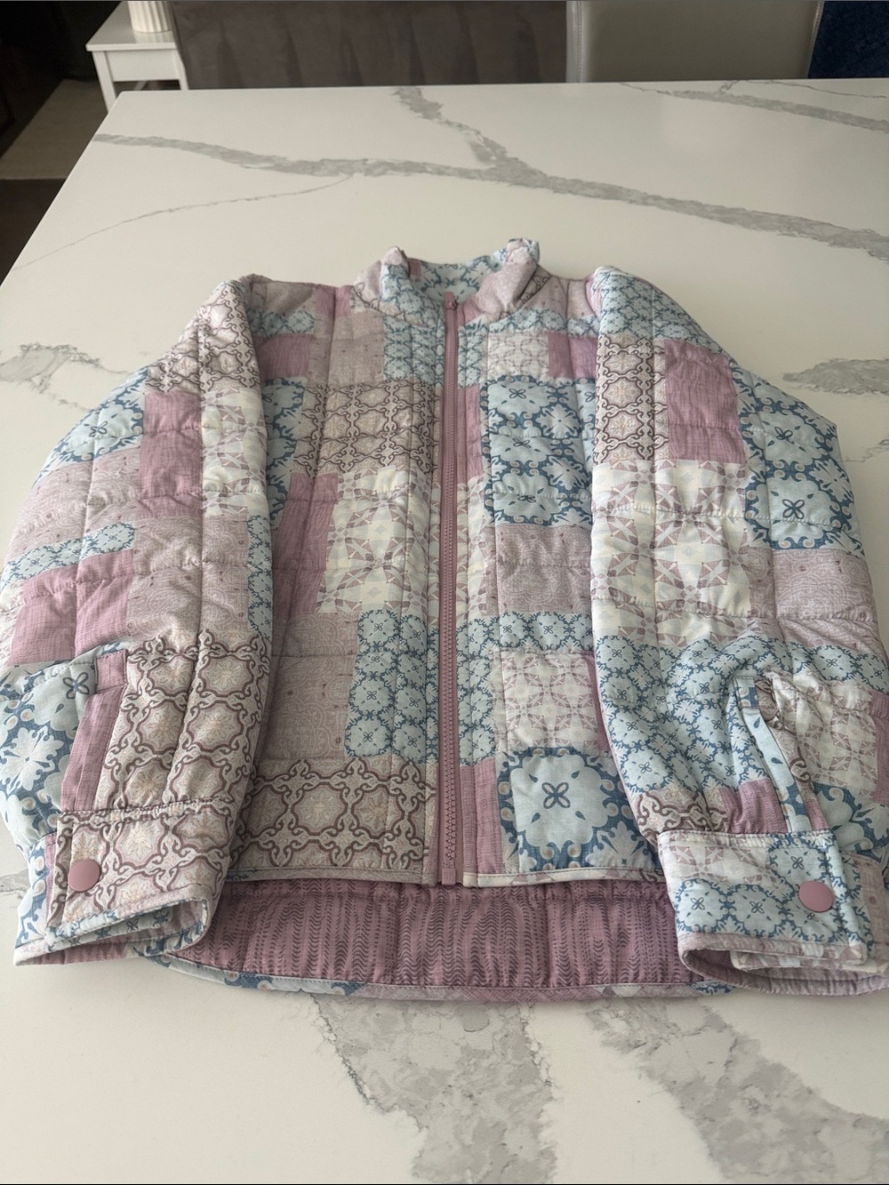 Travis Mathew Quilted Patchwork Puffer Jacket - Pink & Light Blue size M